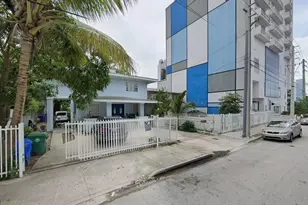 652 NW 1st St, Miami, FL 33128 - Photo 1