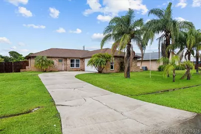 371 SW Butler Avenue, Port Saint Lucie, FL 34983 - Photo 3