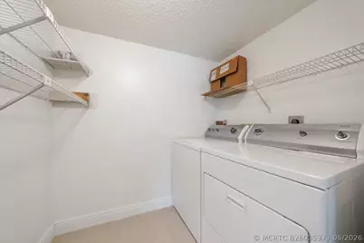802 Sky Pine Way #E2, Greenacres, FL 33415 - Photo 11