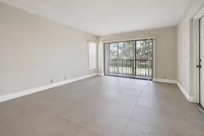 802 Sky Pine Way #E2, Greenacres, FL 33415 - Photo 3