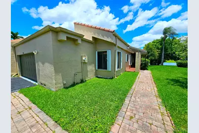 566 Village Lake Drive, Weston, FL 33326 - Photo 31