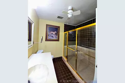 566 Village Lake Drive, Weston, FL 33326 - Photo 19