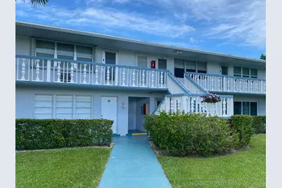 71 Berkshire #71, West Palm Beach, FL 33417 - Photo 1