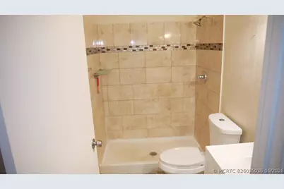 201 Maplewood Drive #201, Greenacres, FL 33415 - Photo 5