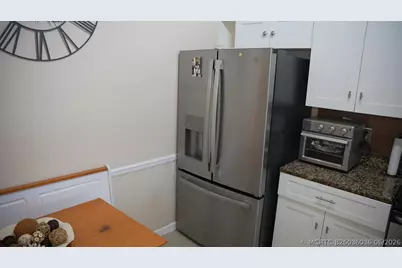 201 Maplewood Drive #201, Greenacres, FL 33415 - Photo 3