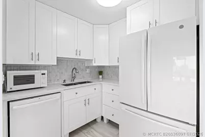 300 Oregon Street #501, Hollywood, FL 33019 - Photo 15