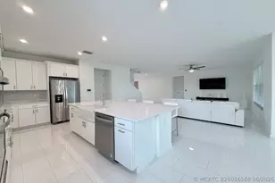 10710 SW Hensley St, Port Saint Lucie, FL 34987 - Photo 9