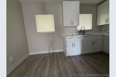 1437 NW 10th Place, Fort Lauderdale, FL 33311 - Photo 11