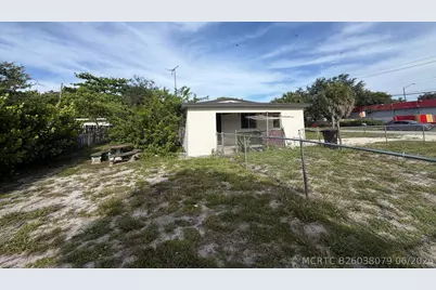 1437 NW 10th Place, Fort Lauderdale, FL 33311 - Photo 15