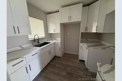 1437 NW 10th Place, Fort Lauderdale, FL 33311 - Photo 3