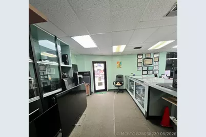 287 E Oakland Park Boulevard, Fort Lauderdale, FL 33334 - Photo 3