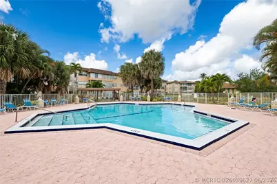 5031 W Oakland Park Boulevard #309, Lauderdale Lakes, FL 33313 - Photo 3
