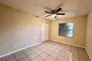 423 Glenwood Dr, West Palm Beach, FL 33415 - Photo 11