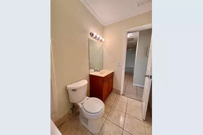 423 Glenwood Drive, West Palm Beach, FL 33415 - Photo 13