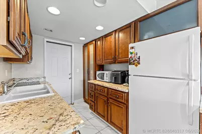 1045 SE 15th Street #13d, Fort Lauderdale, FL 33316 - Photo 9