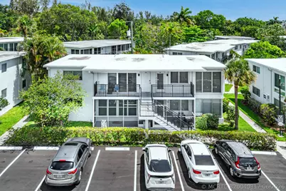 1045 SE 15th Street #13d, Fort Lauderdale, FL 33316 - Photo 1