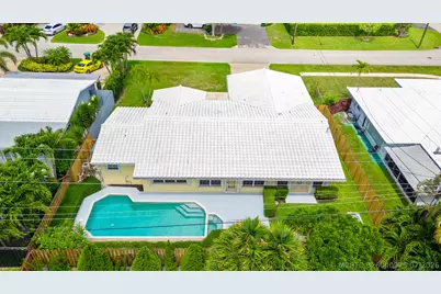 4240 NE 19th Avenue, Oakland Park, FL 33308 - Photo 1