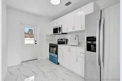 3060 NE 12th Avenue, Pompano Beach, FL 33064 - Photo 11