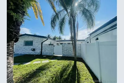 2531 Gulfstream Lane, Fort Lauderdale, FL 33312 - Photo 9