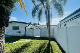 2531 Gulfstream Ln, Fort Lauderdale, FL 33312 - Photo 9