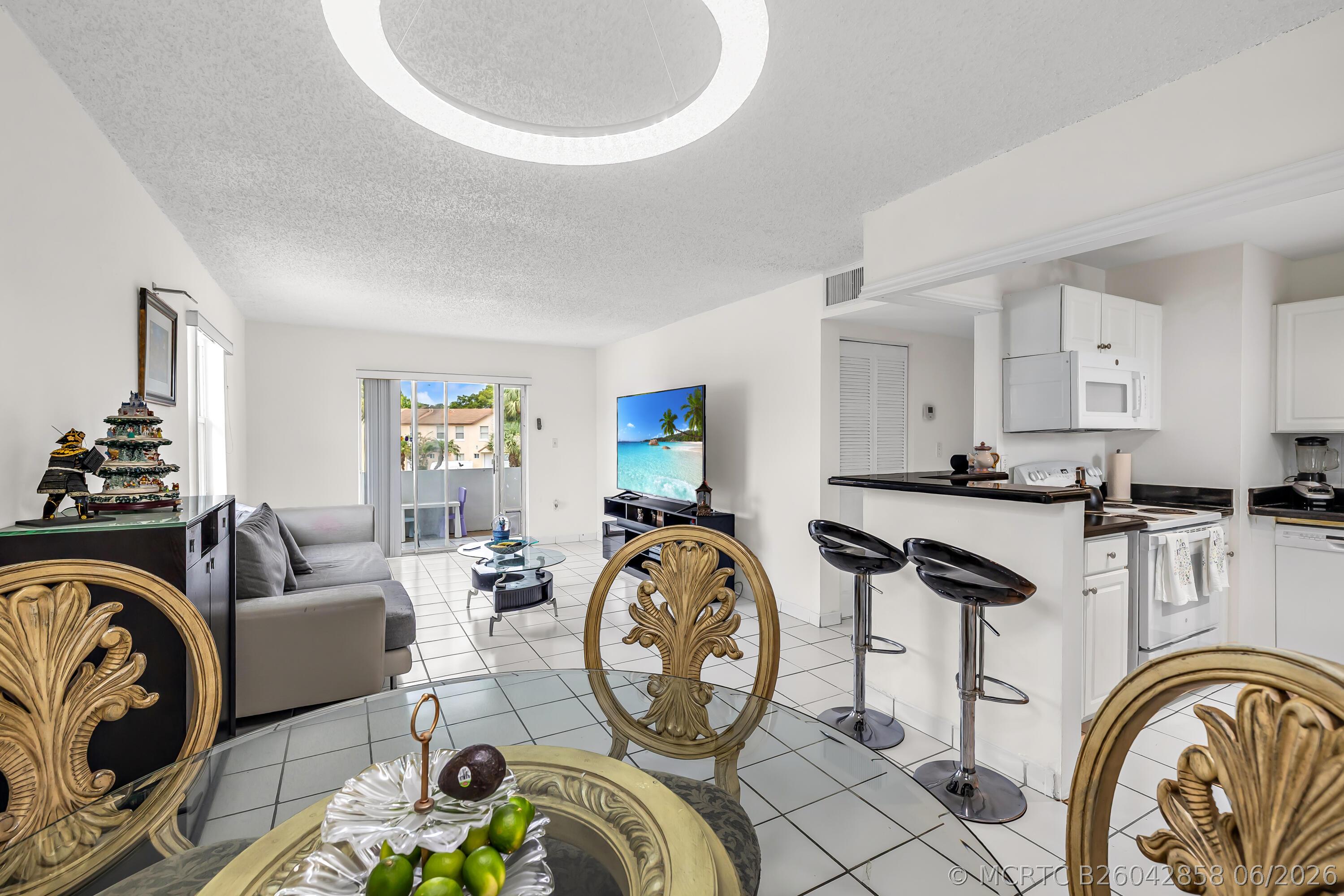 6507 Winfield Blvd #211ac - 6507 Winfield Blvd #211ac, Margate, FL 33063 Luxury Property | Jose Angel Pina