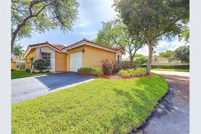1420 Seagrape Circle, Weston, FL 33326 - Photo 5