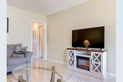 1050 SW 11th Street #L2, Hallandale Beach, FL 33009 - Photo 7