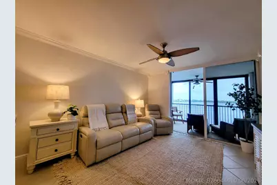 111 Lake Emerald Drive #406, Oakland Park, FL 33309 - Photo 9