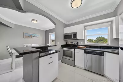 744 NE 14th Avenue #21, Fort Lauderdale, FL 33304 - Photo 11