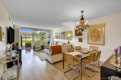 3621 Oaks Clubhouse Dr. Drive #104, Pompano Beach, FL 33069 - Photo 7