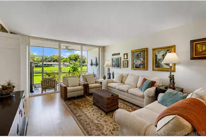 3621 Oaks Clubhouse Dr. Drive #104, Pompano Beach, FL 33069 - Photo 9