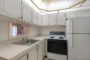 16750 NE 14th Ave, Miami, FL 33162 - Photo 3