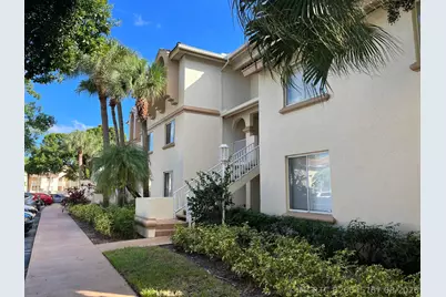 18106 Glenmoor Drive, West Palm Beach, FL 33409 - Photo 13
