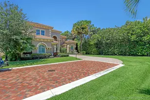 6464 Bellamalfi St, Boca Raton, FL 33496 - Photo 3
