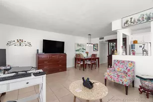 347 Windsor O, West Palm Beach, FL 33417 - Photo 7