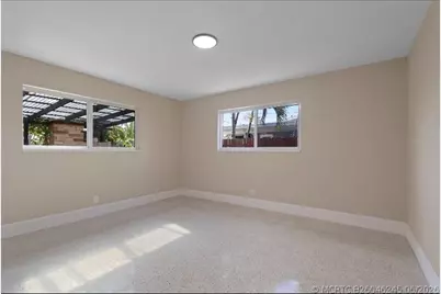 570 SE 2nd Avenue, Pompano Beach, FL 33060 - Photo 23