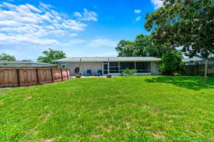 542 Saunders St, Sebastian, FL 32958 - Photo 23