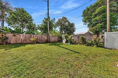 3560 NW 34th Way, Lauderdale Lakes, FL 33309 - Photo 29
