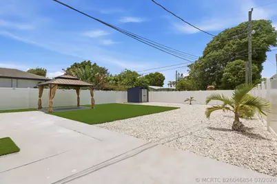 128 NW 10th Avenue, Delray Beach, FL 33444 - Photo 37