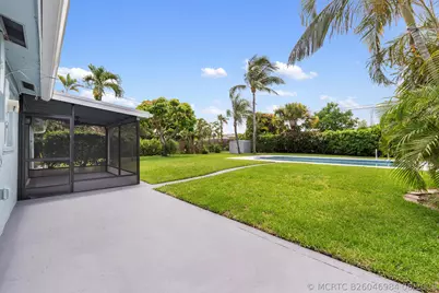 204 Circle E, Jupiter, FL 33458 - Photo 11