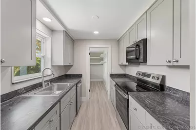 204 Circle E, Jupiter, FL 33458 - Photo 19