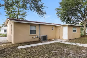[Address not provided], Riviera Beach, FL 33404 - Photo 15