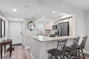3150 W Rolling Hills Cir, Davie, FL 33328 - Photo 5