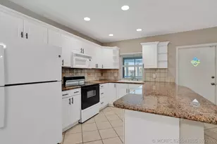 2734 NE 27th Ct, Lighthouse Point, FL 33064 - Photo 23