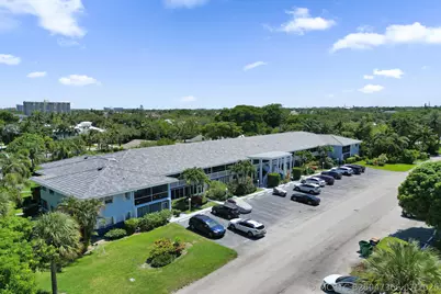 2734 NE 27th Court #17, Lighthouse Point, FL 33064 - Photo 1