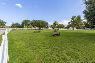 844 Arabian Dr, Loxahatchee, FL 33470 - Photo 23
