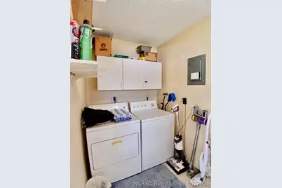 9500 NW 70th Street, Tamarac, FL 33321 - Photo 25