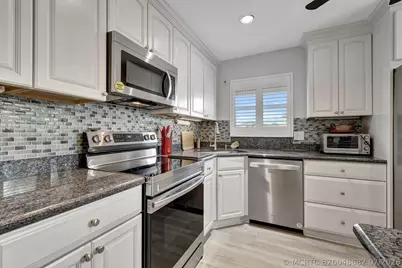 9 Colonial Club Drive #305, Boynton Beach, FL 33435 - Photo 5