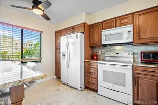 7290 Kinghurst Dr, Delray Beach, FL 33446 - Photo 7