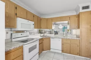 218 Foxtail Dr, Greenacres, FL 33415 - Photo 3